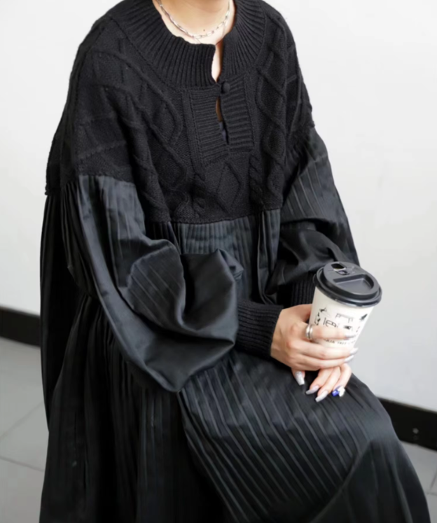 • فستان اسود