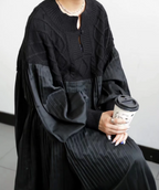 • فستان اسود