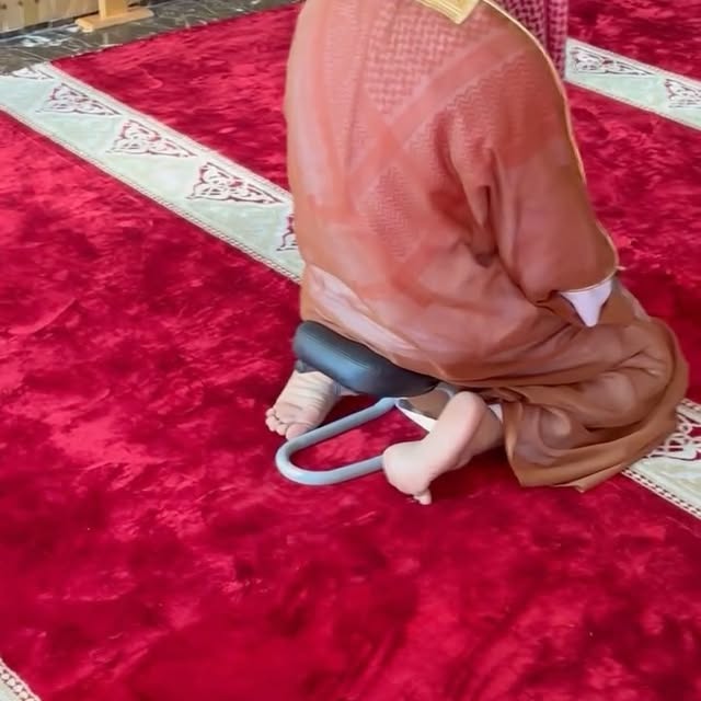 • كرسى الصلاة