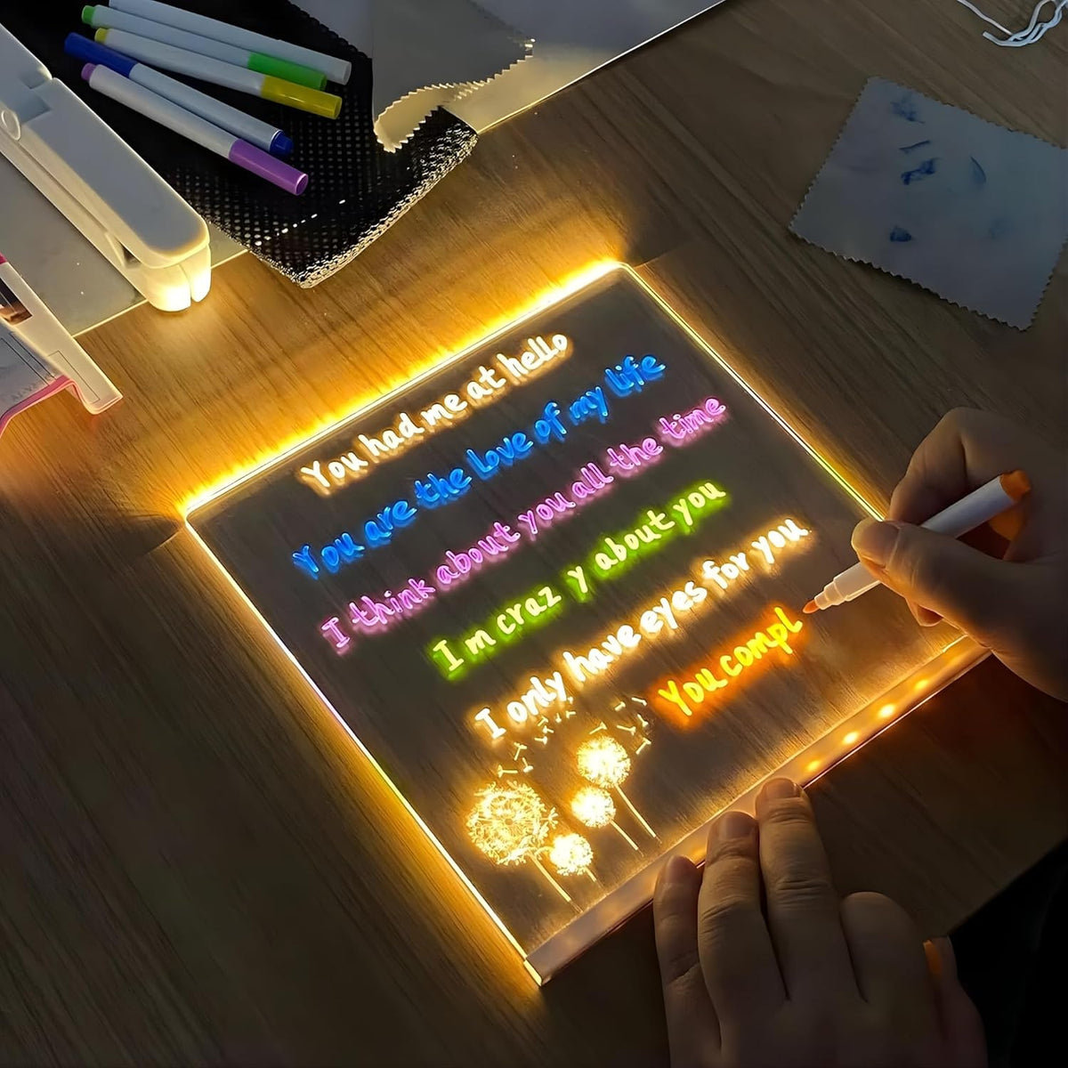 لوحة أكريليك مضيئة للمسح بحجم 15×15 سم مع إضاءة دافئة