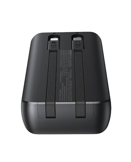 محتويات عبوة باور بانك موديل JR-PBCO7 مع كابلات USB-C وLightning.