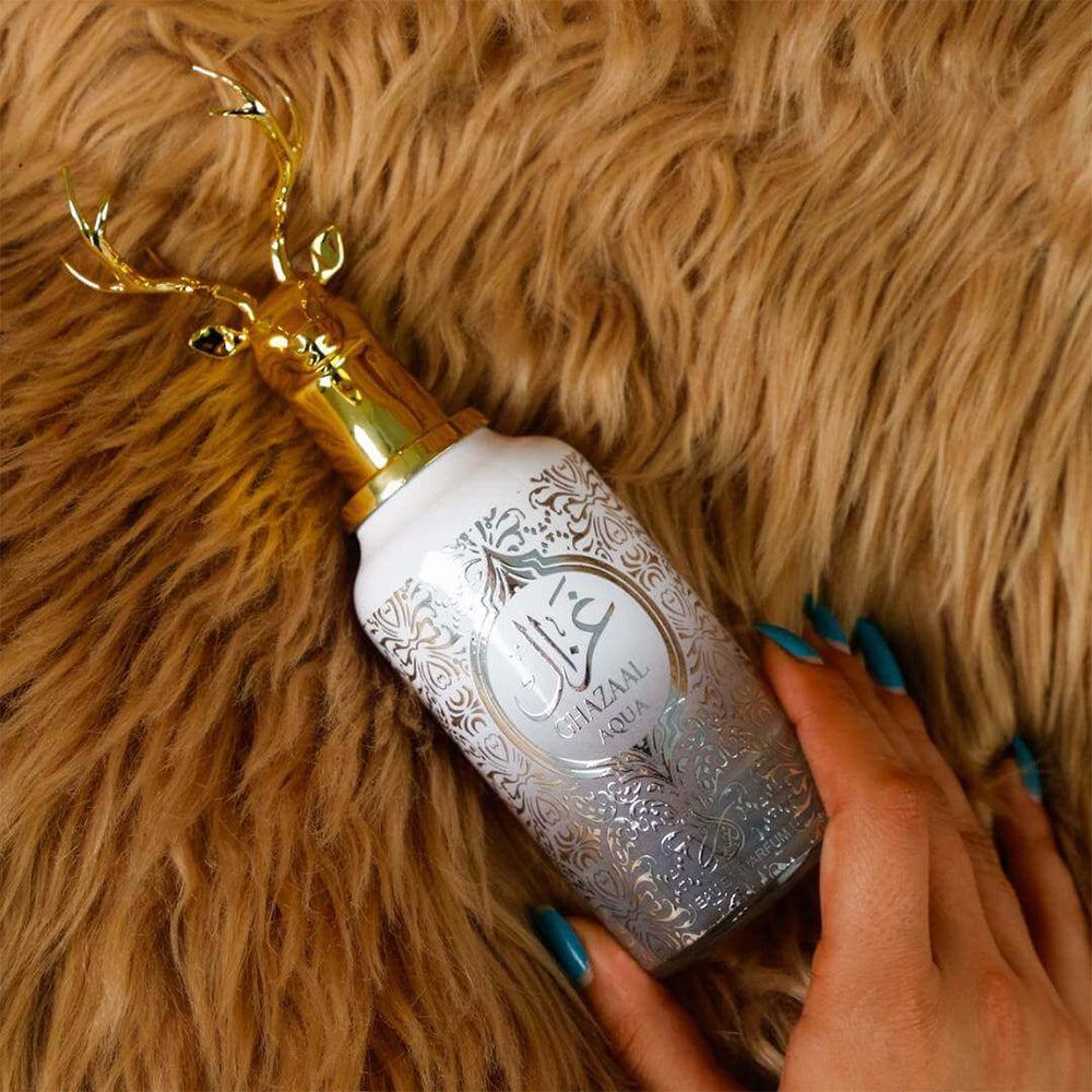 `عطر غزال الأسود عود فاخر طويل الأمد`