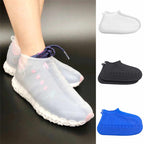 Silicone rain and slip-resistant shoe protector ideal for all footwear, providing waterproof and anti-slip protection.
