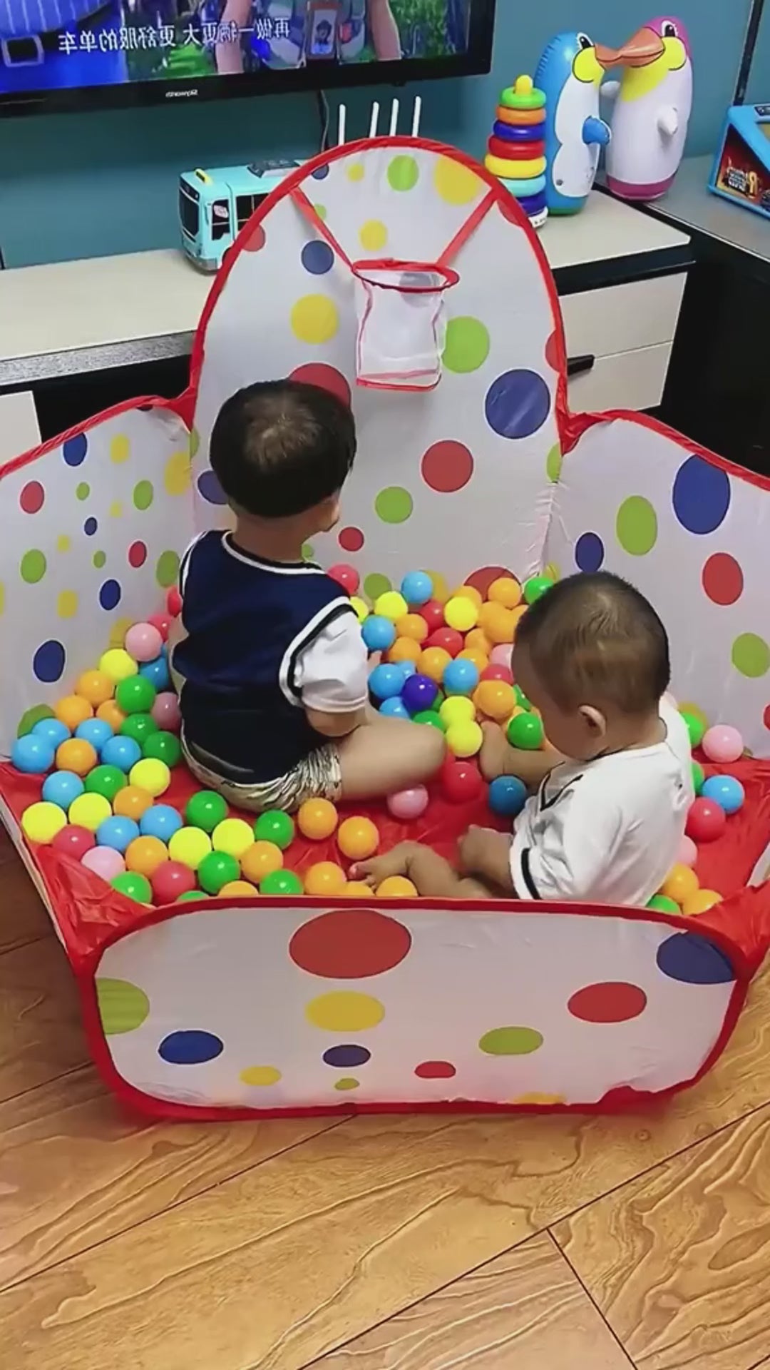 • بيت الكور مع كيس كور أمن للاطفال