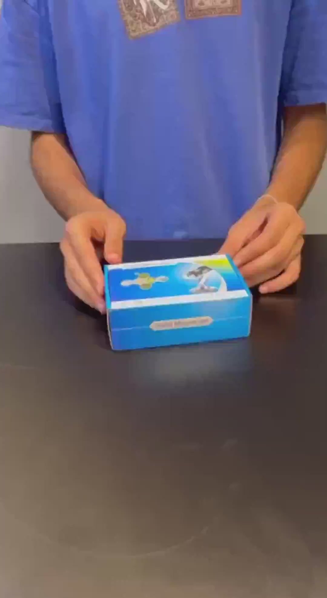 ميكروسكوب رقمي مزود بلمبات