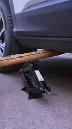 • مفتاح لاصلاح الاطارات